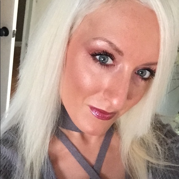 Meet your Posher, Libbie - Picture 1 of 1